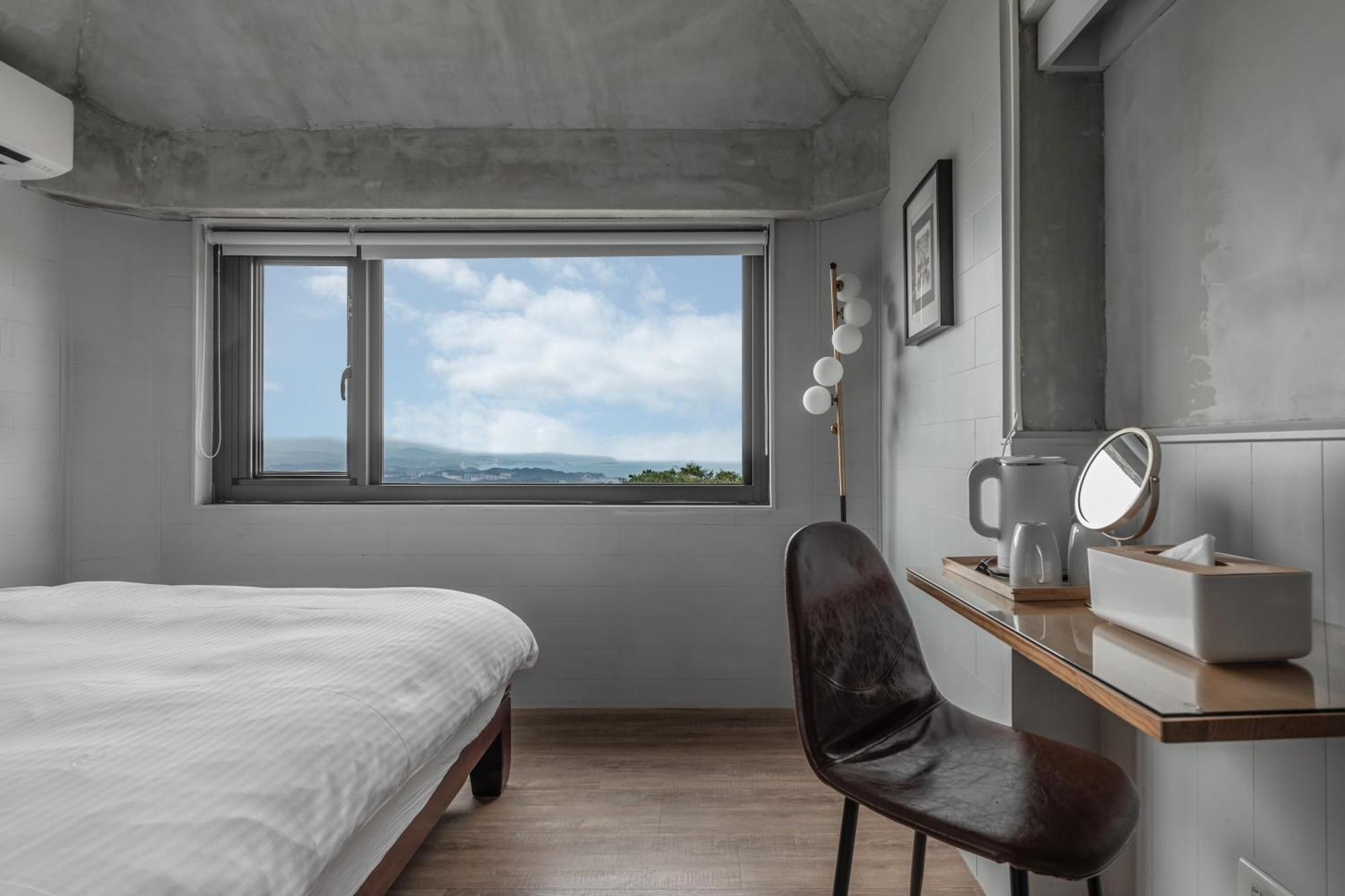 Jiufen The Ocean Theory Bed & Breakfast Room photo
