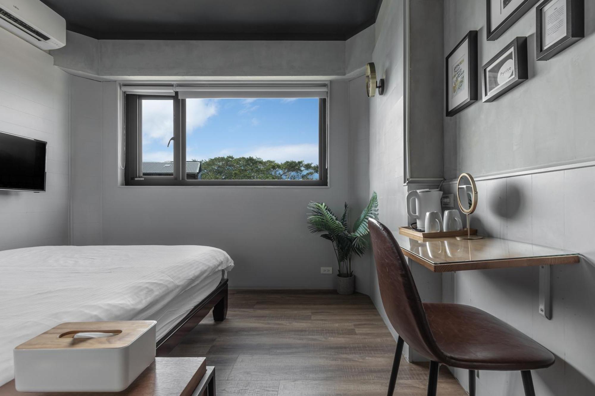 Jiufen The Ocean Theory Bed & Breakfast Room photo